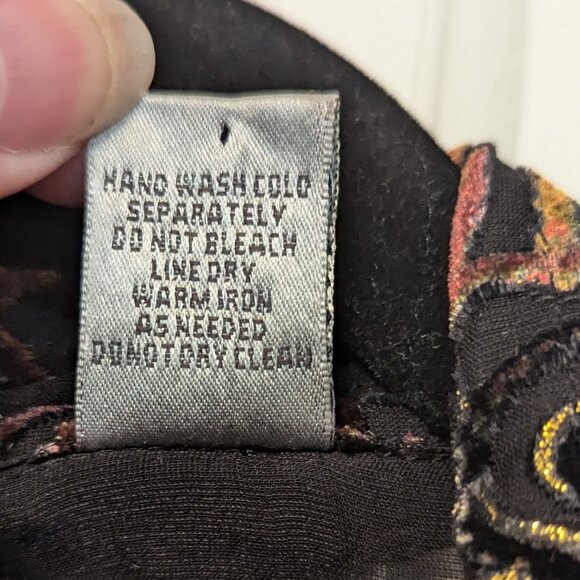 Chicos embroidered sheer formal jacket, rayon and silk, Chicos size 1 (8/10) - Picture 5 of 7